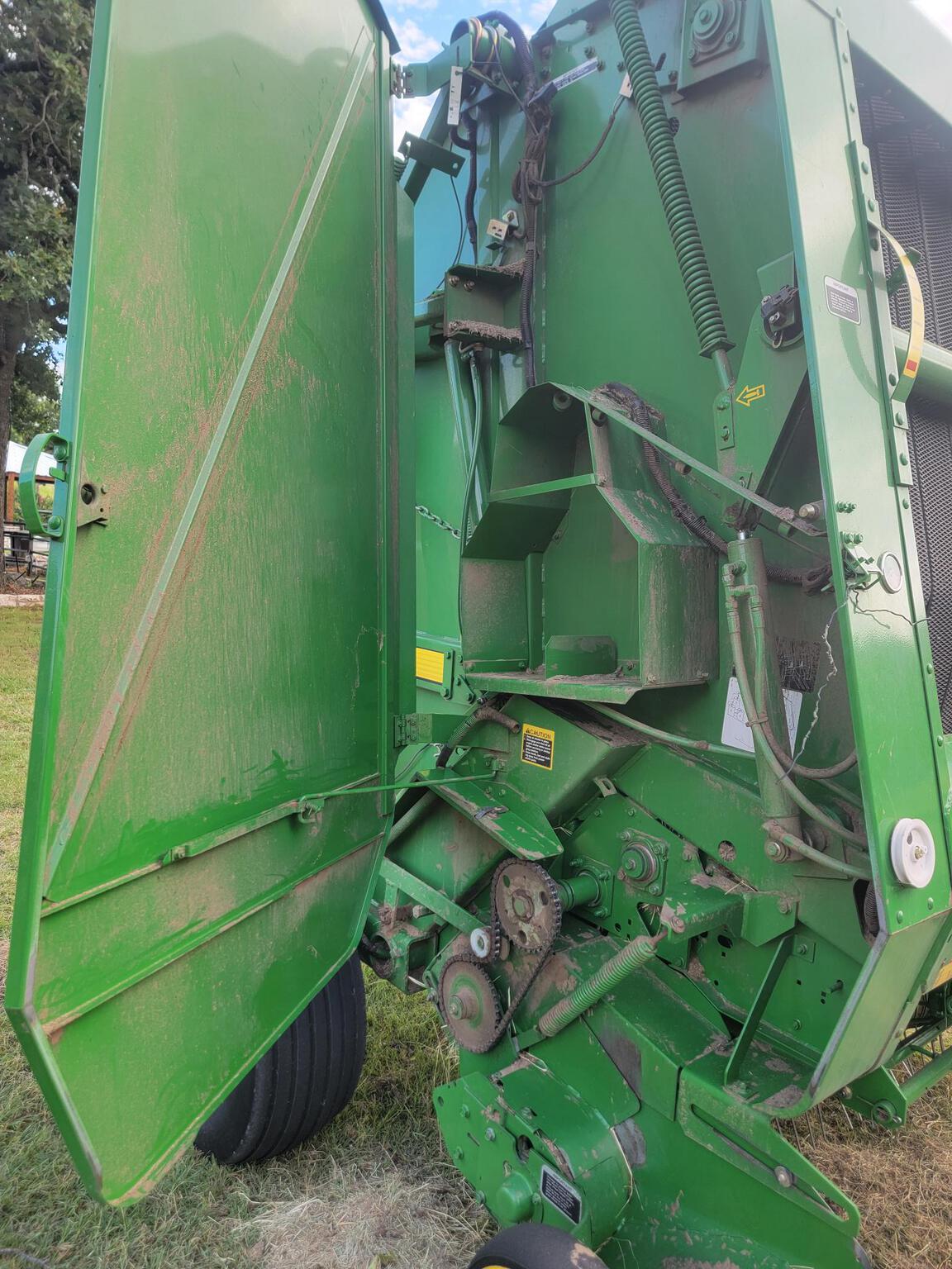 2004 John Deere 467 Image 8