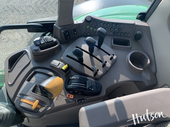 Photo of 2024 John Deere 6140M