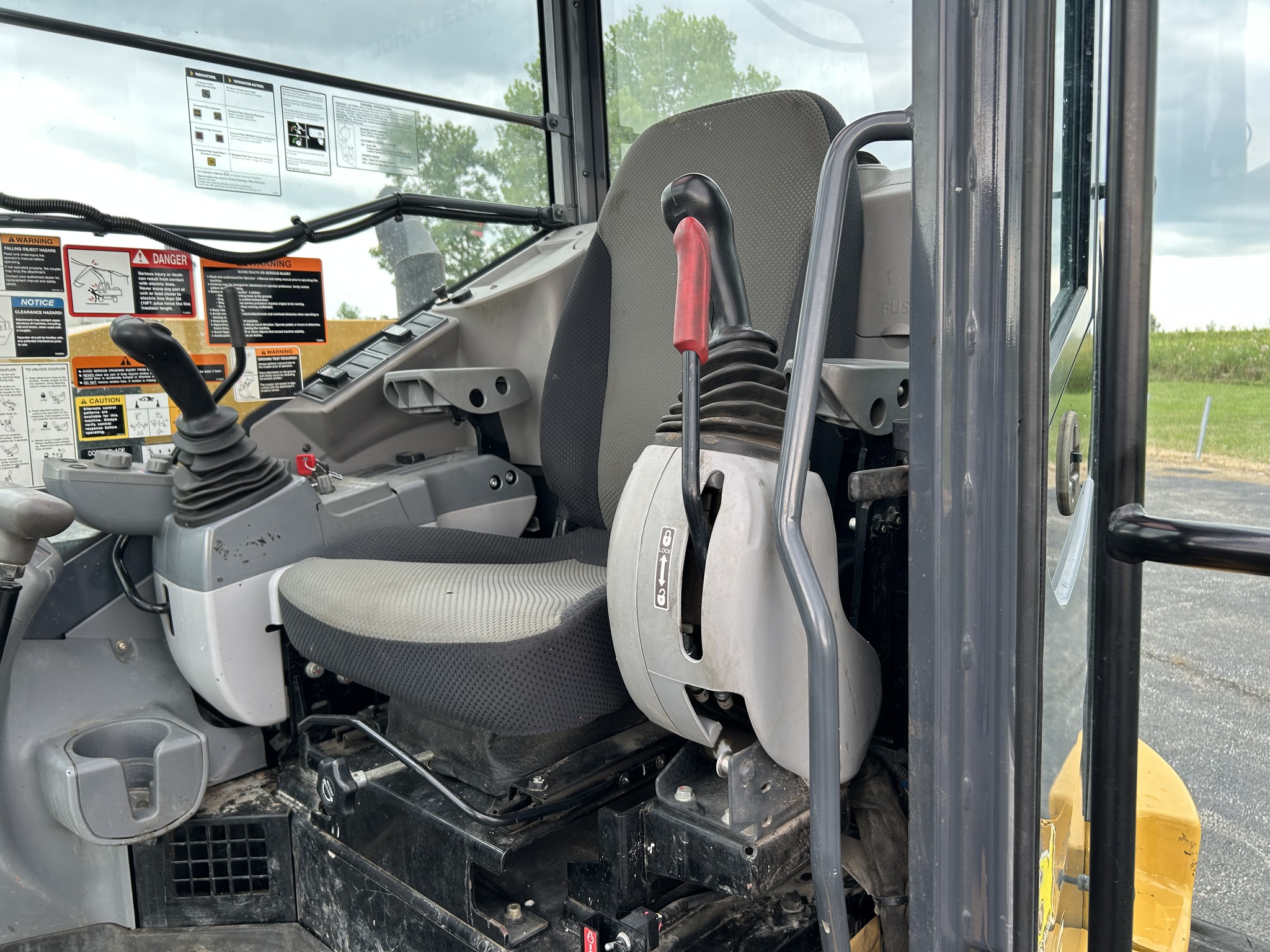 2023 John Deere 85G Image 15