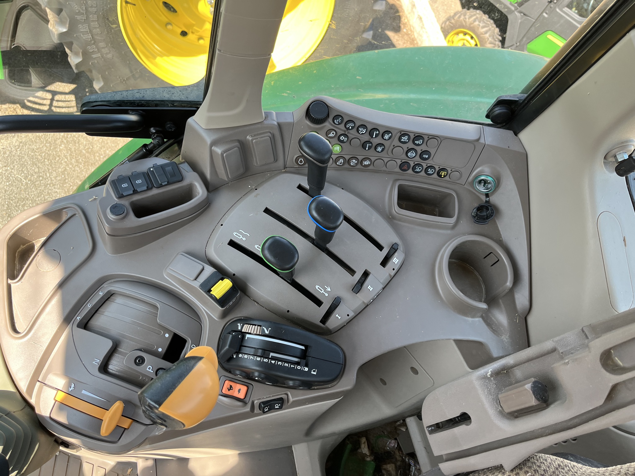 2024 John Deere 6155M Image 8