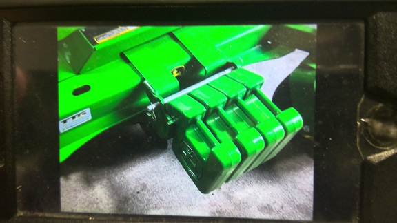 John Deere MATERIAL COLLECTION