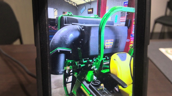 John Deere MATERIAL COLLECTION