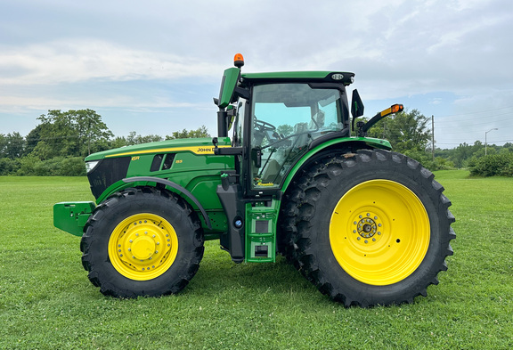 2023 John-Deere 6R 155