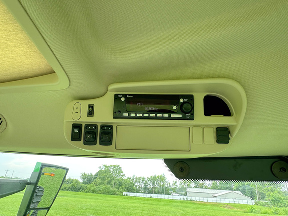 2023 John-Deere 6R 155