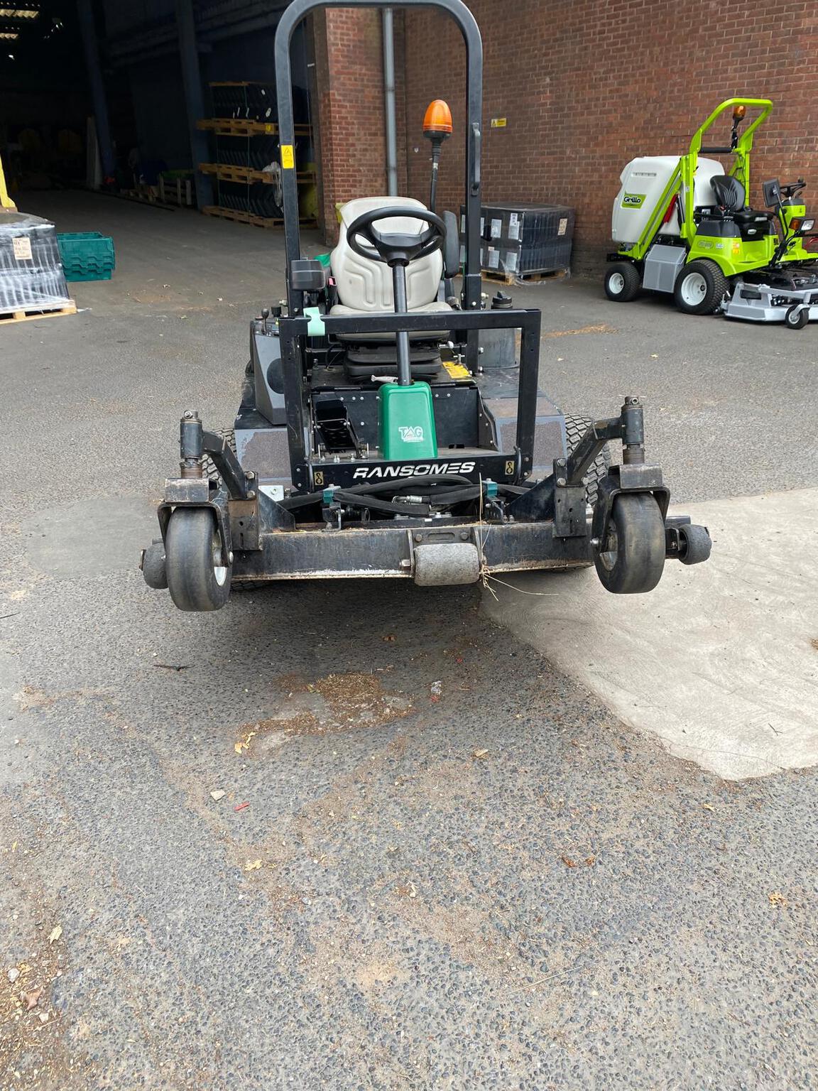 2016 Ransomes HR300