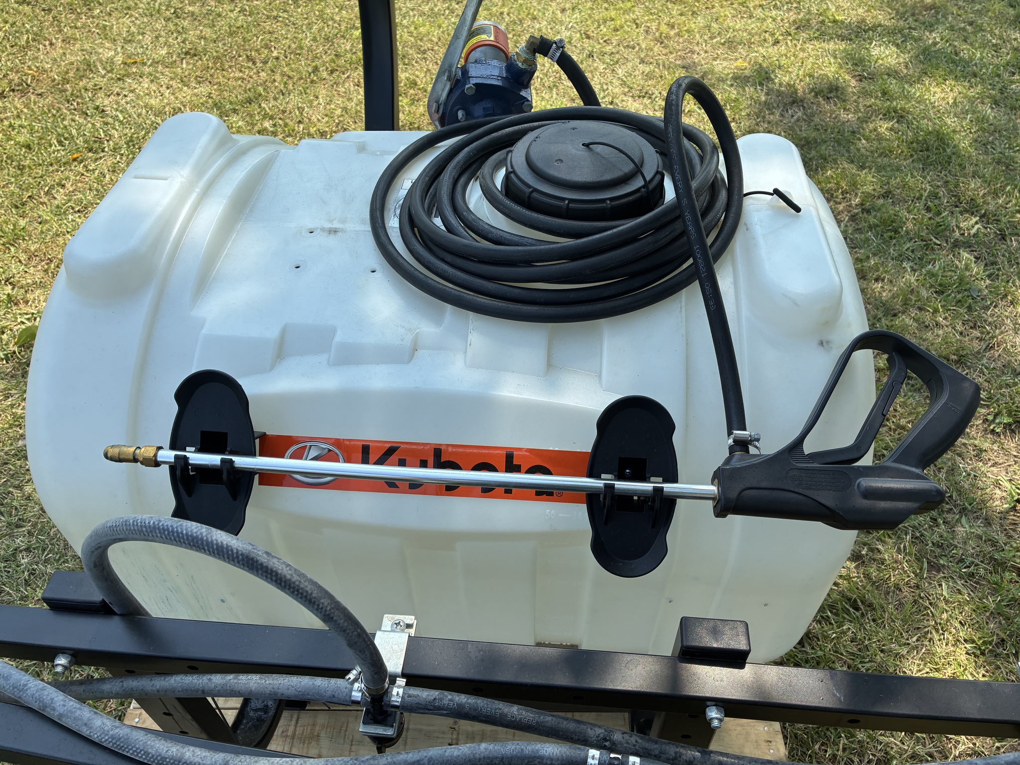 2022 Kubota 60GAL SPRAYER Image 11