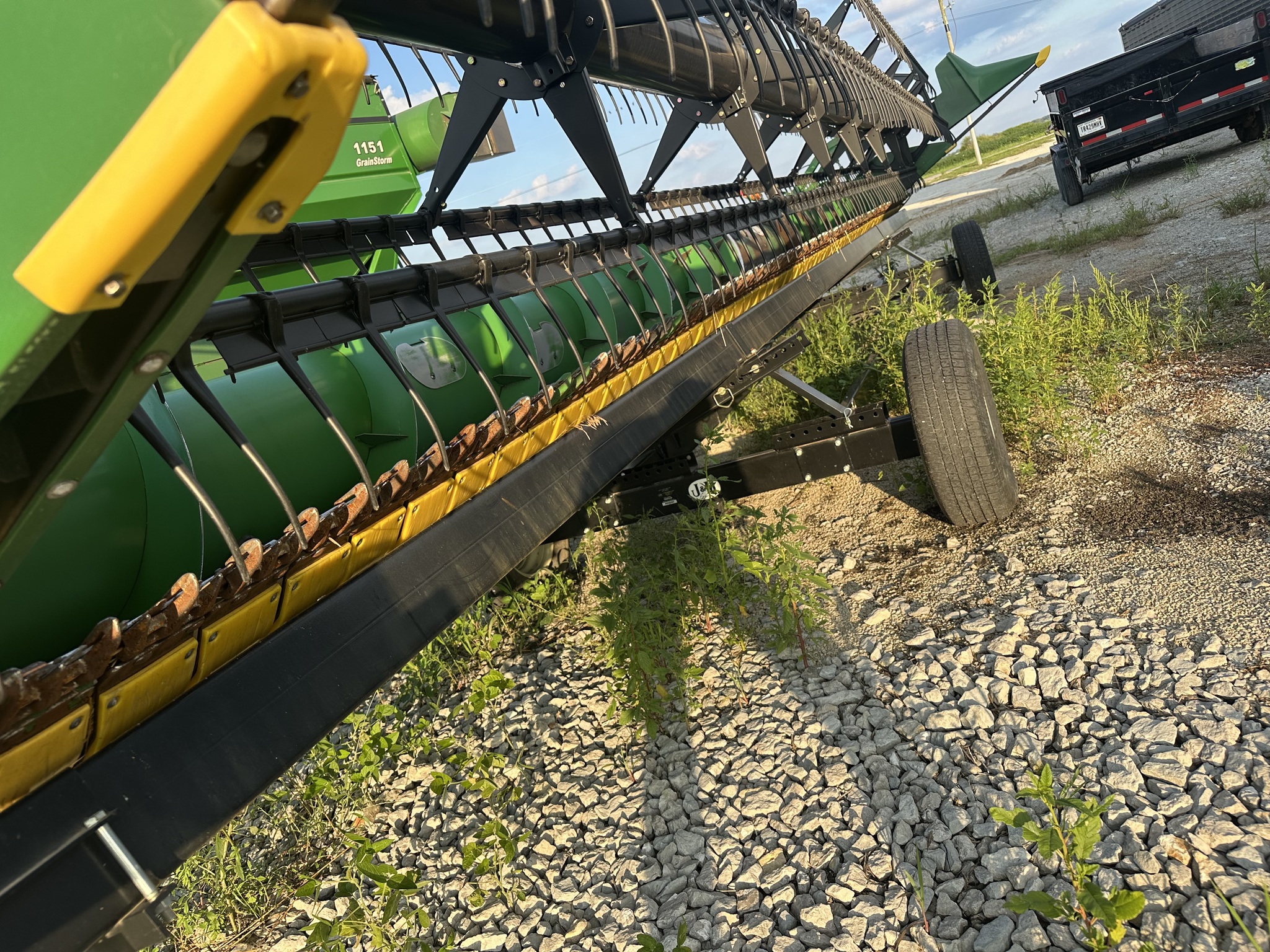 2008 John Deere 635F Image 8