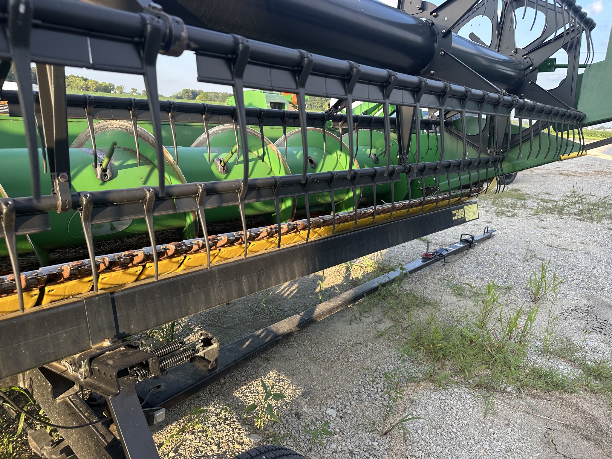 2008 John Deere 635F Image 16