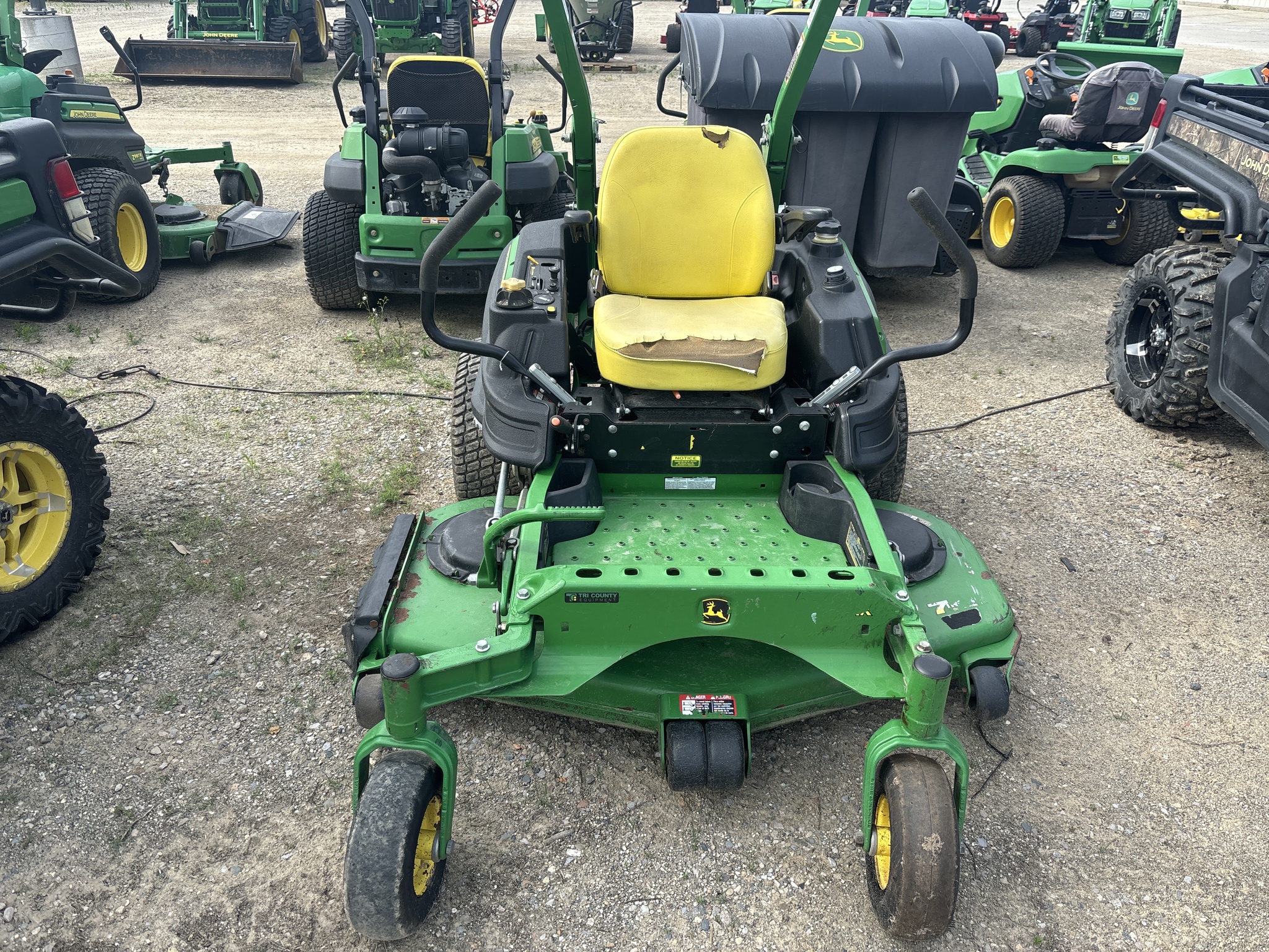 2016 John Deere Z915B Image 1