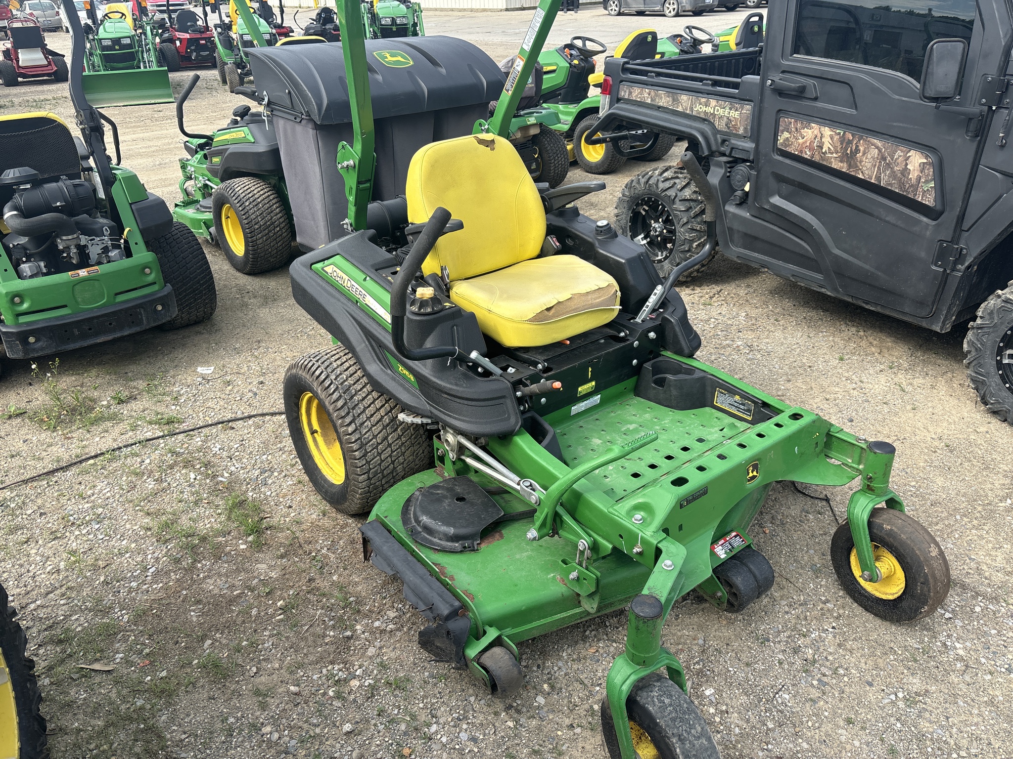 2016 John Deere Z915B Image 3
