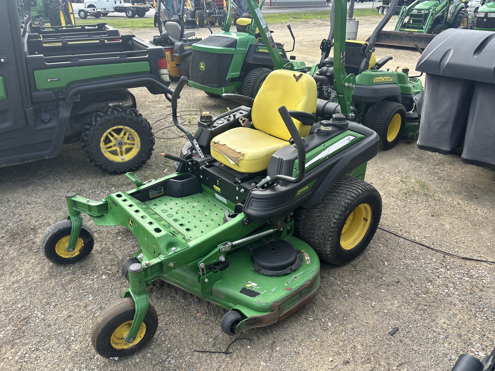 2016 John Deere Z915B Image 5