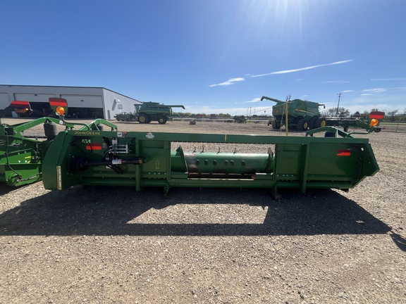 Used 2020 John Deere 615P Combine Platforms at Horizon Ag & Turf in Lloydminster, AB - Photo12