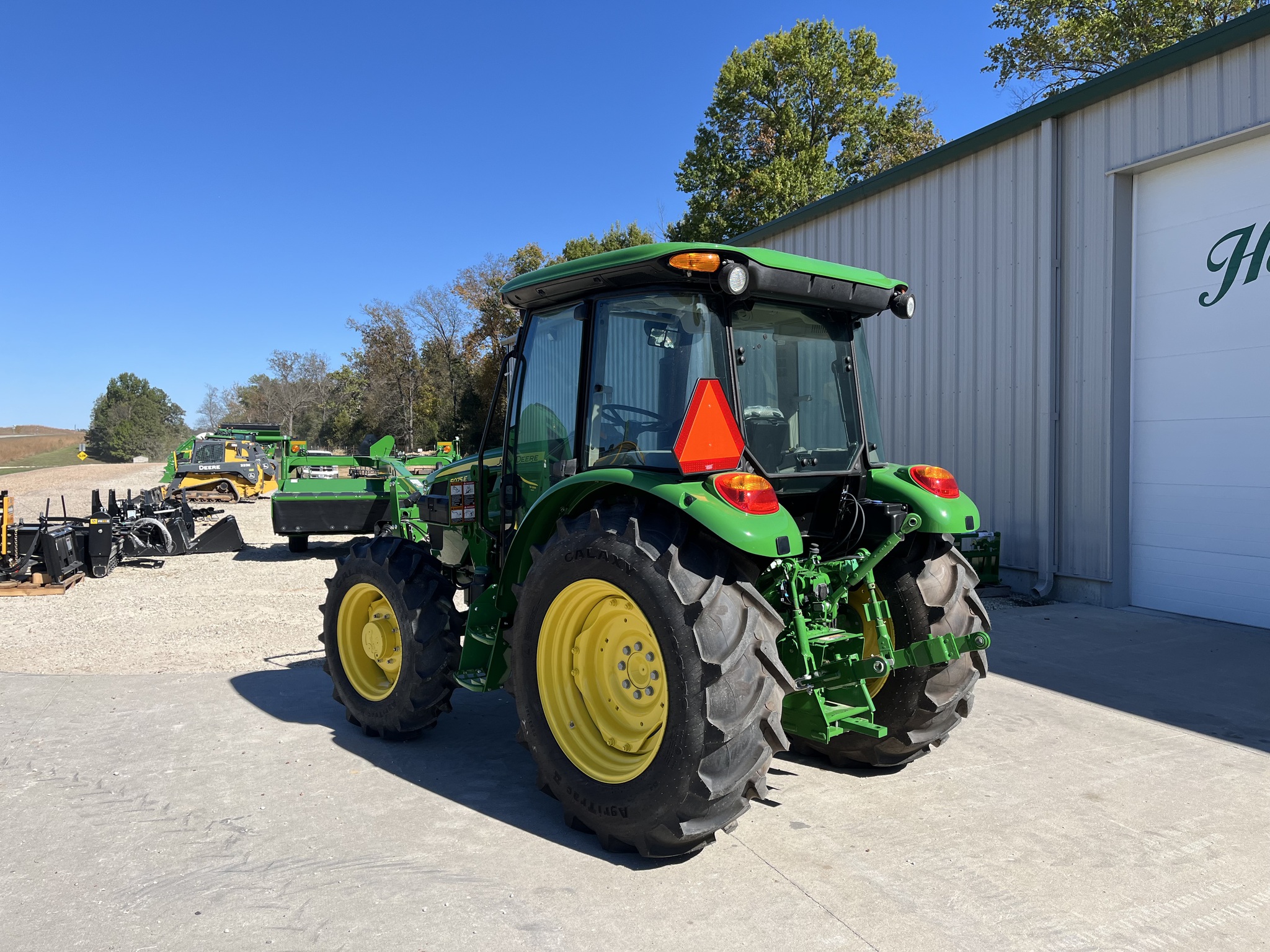  2024 John Deere 5075E at Heritage Tractor in Jefferson City, MO