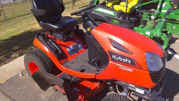 2021 Kubota T2290
