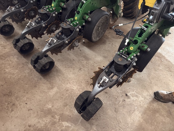 Photo of 2020 John Deere DB83