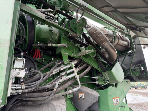 2025 John Deere S7 800 - Photo17