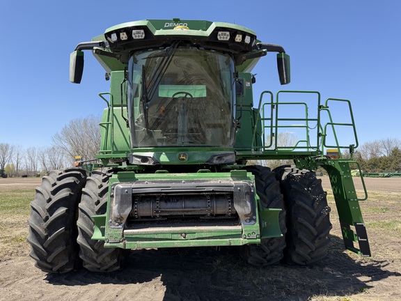 2025 John Deere S7 800 - Photo8