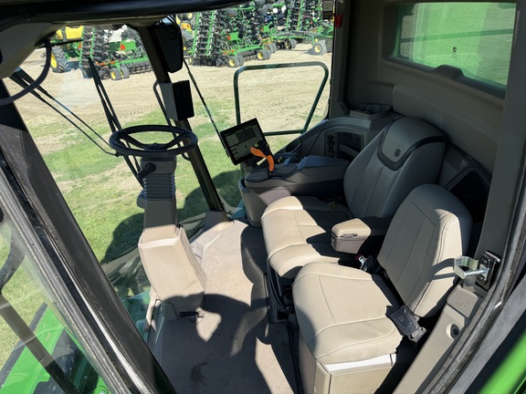 2025 John Deere S7 800 - Photo40