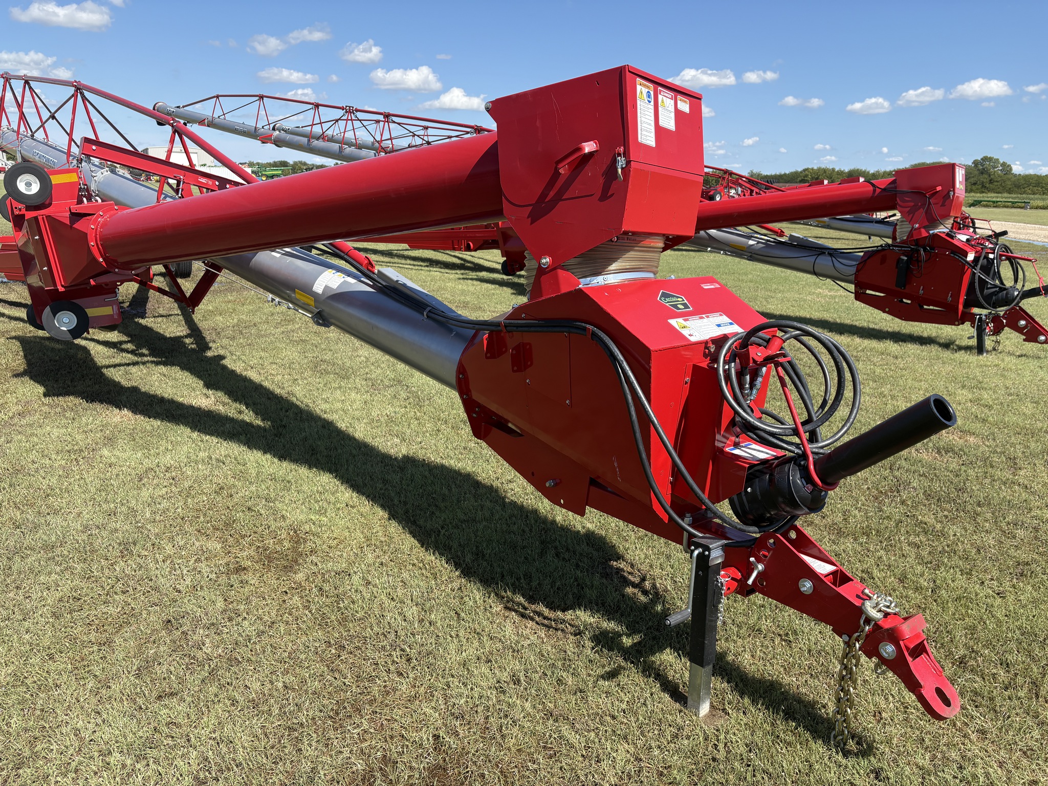 2022 Hutchinson Mayrath HX1384 Image 3