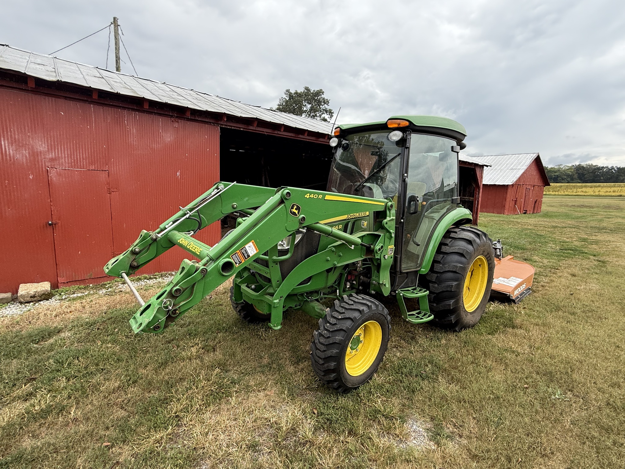 2020 John Deere 4066R Image 2