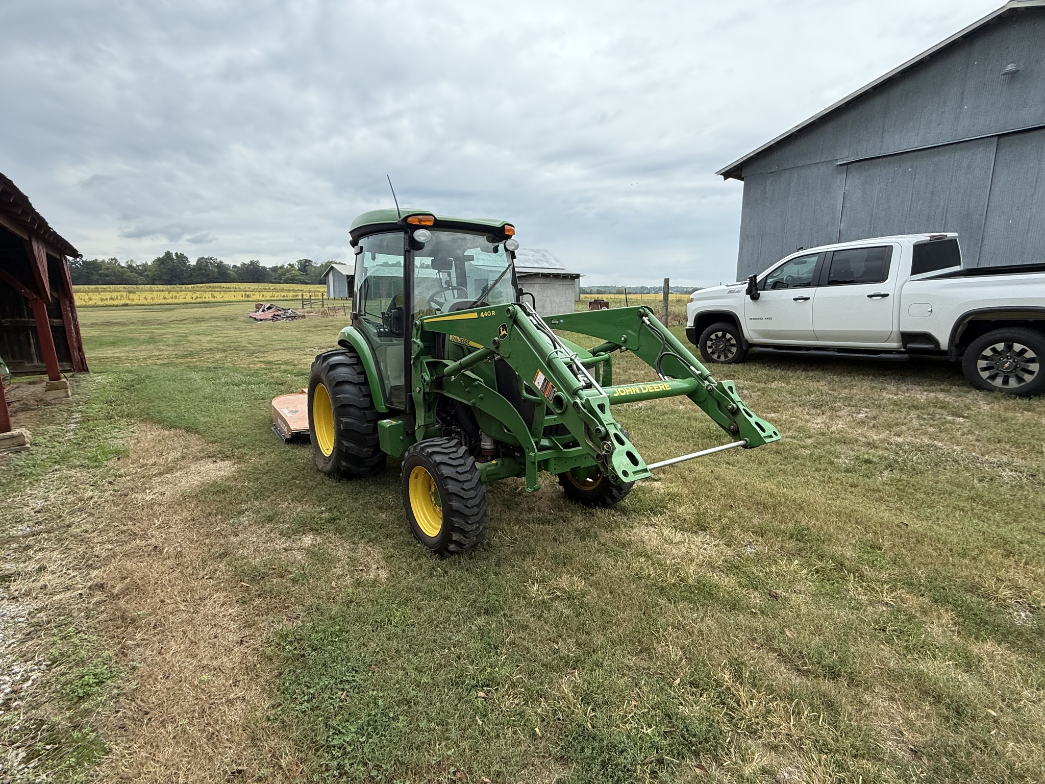 2020 John Deere 4066R Image 6