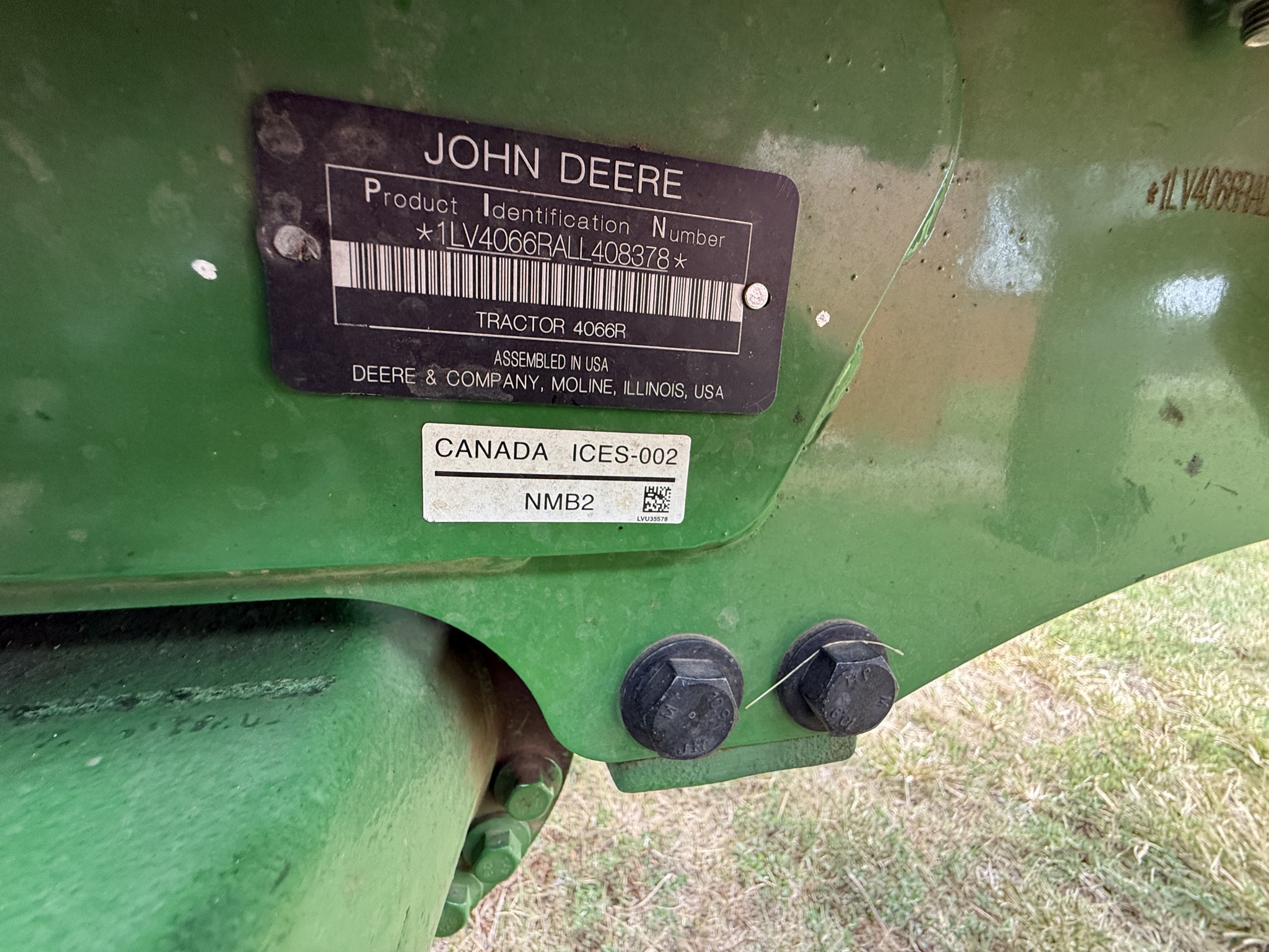 2020 John Deere 4066R Image 7