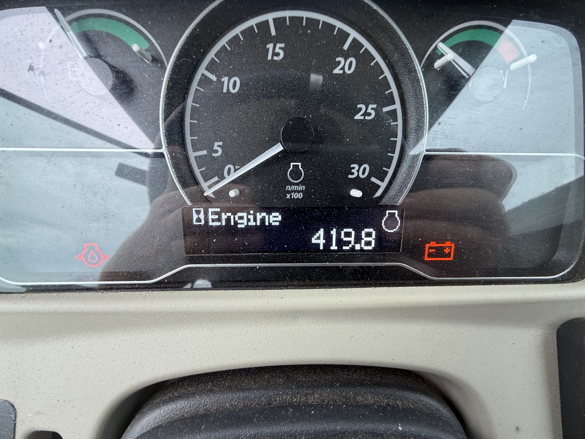 2020 John Deere 4066R Image 12