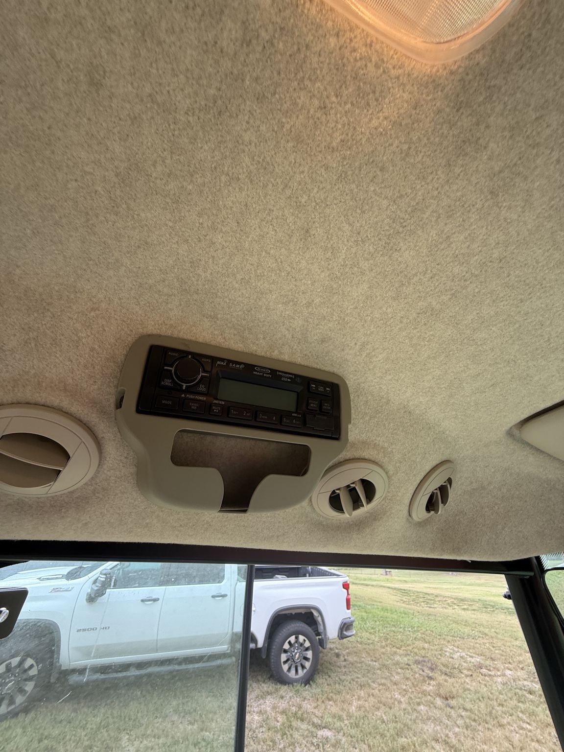 2020 John Deere 4066R Image 13