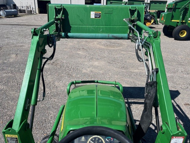 2013 John Deere 1025R Image 10