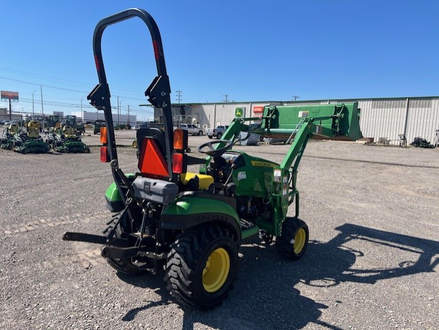 2013 John Deere 1025R Image 5