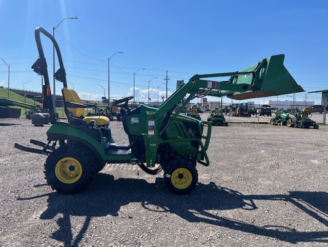 2013 John Deere 1025R Image 6