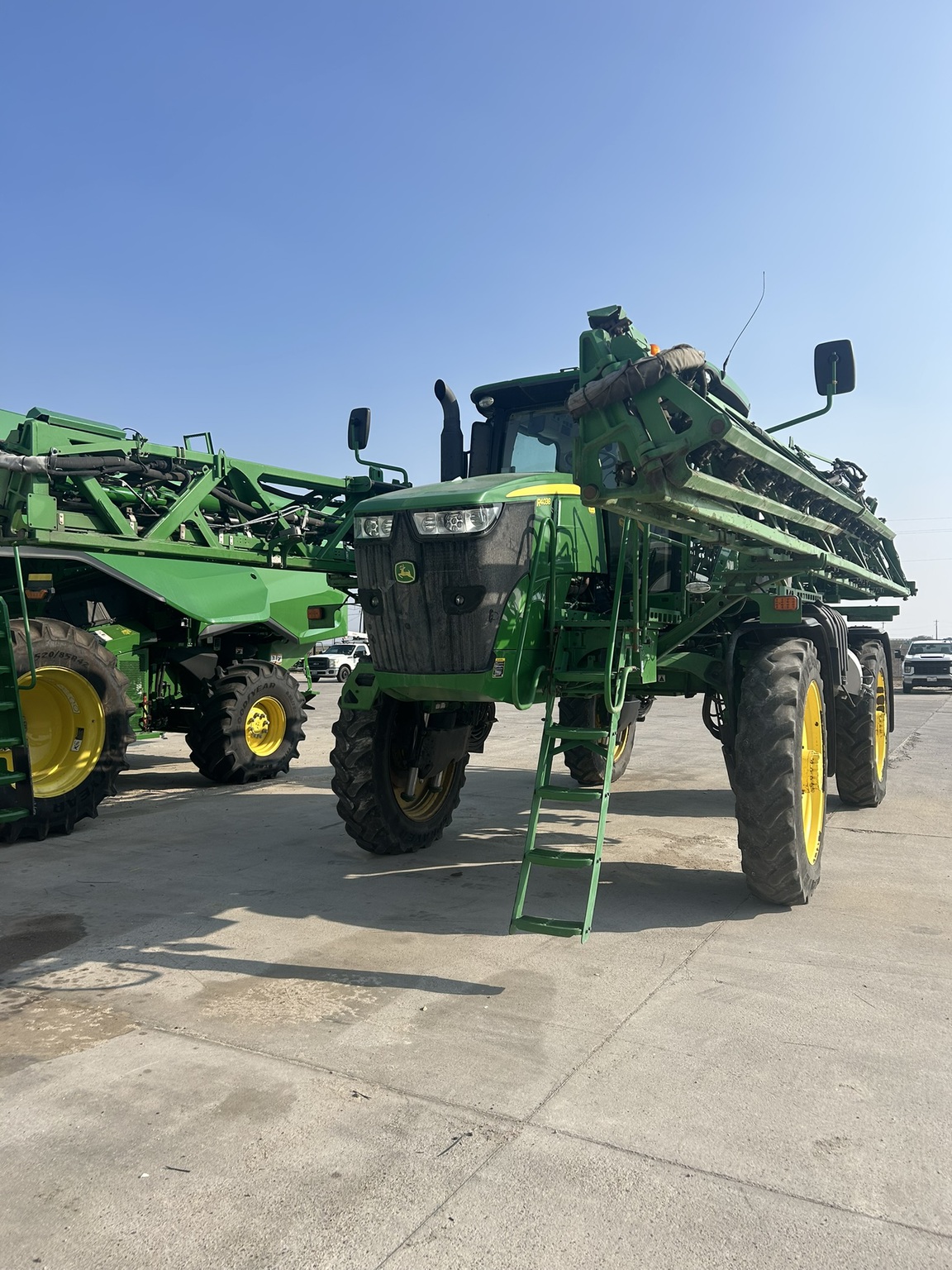 2021 John Deere R4038 Image 3