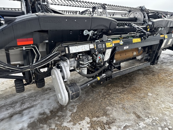 Used 2023 MacDon FD245 Combine Platforms at Horizon Ag & Turf in Lloydminster, AB - Photo9