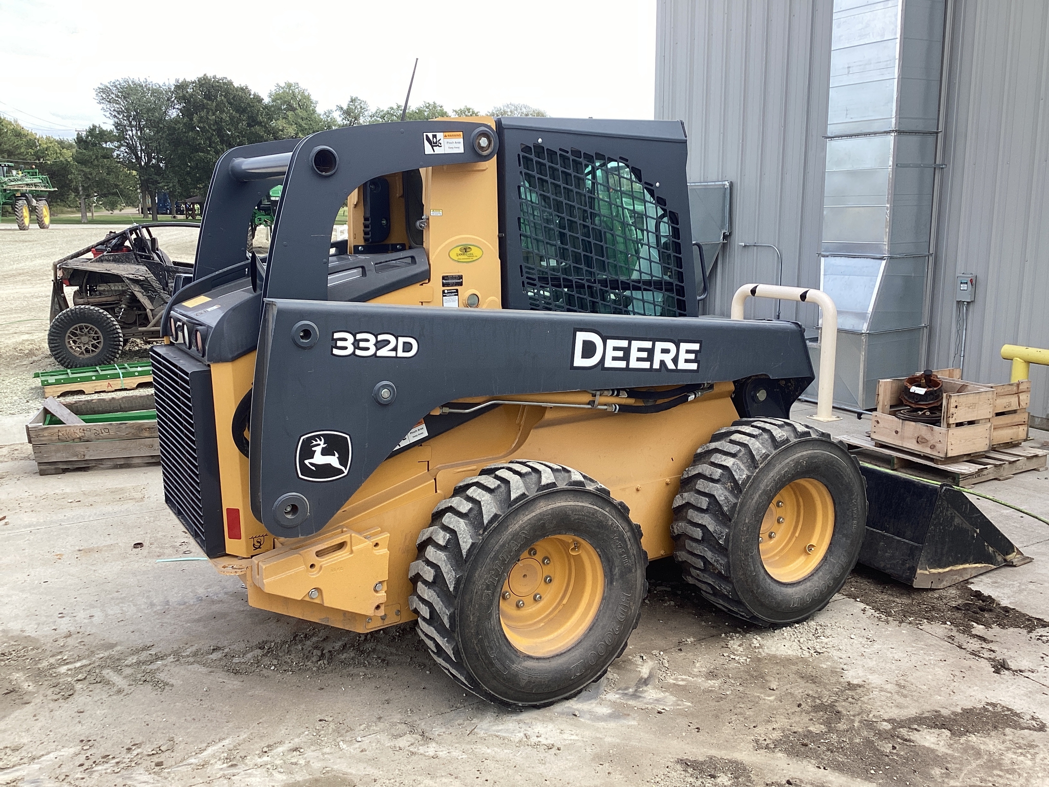 2012 John Deere 332D Image 2