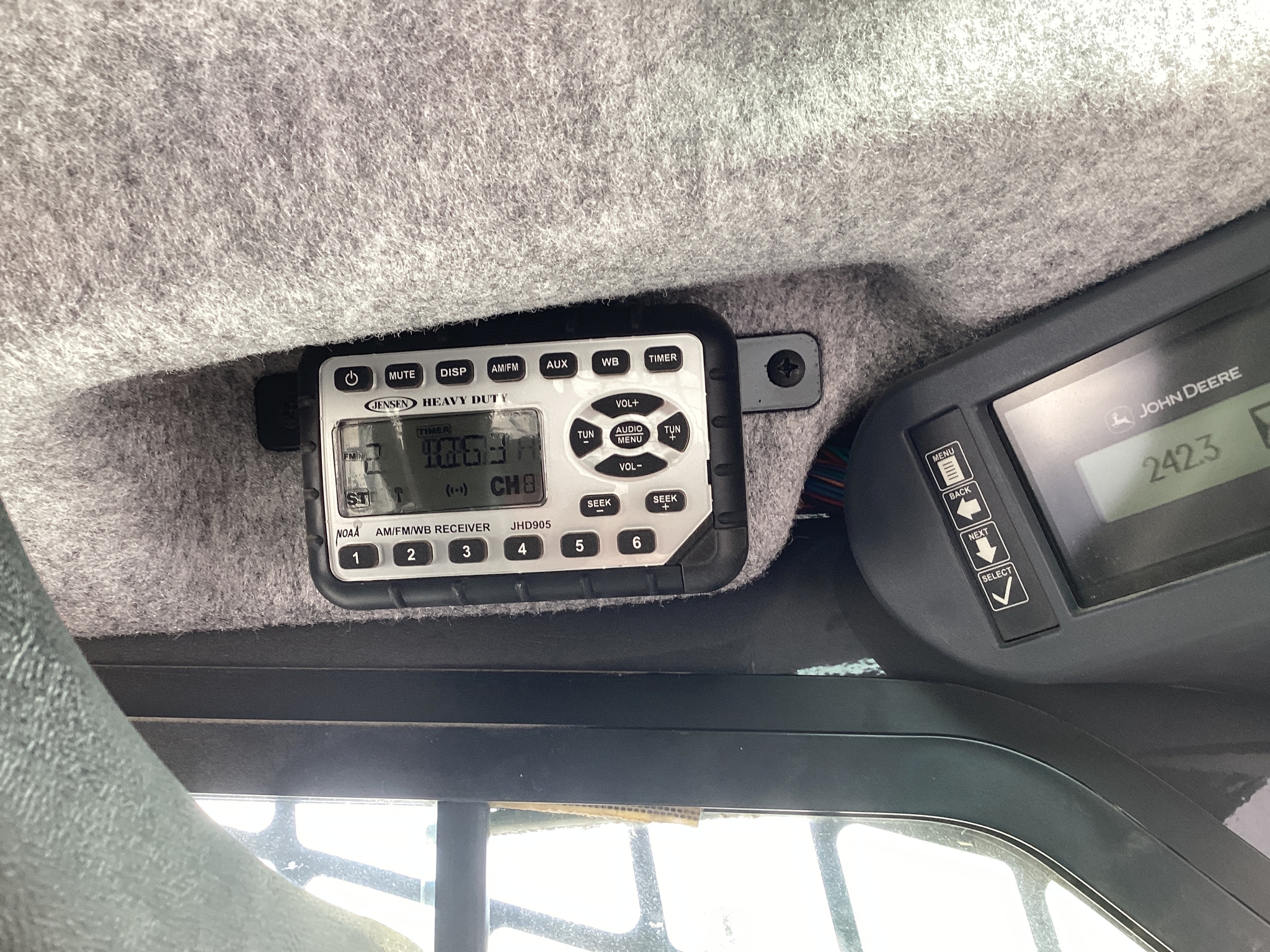 2012 John Deere 332D Image 5