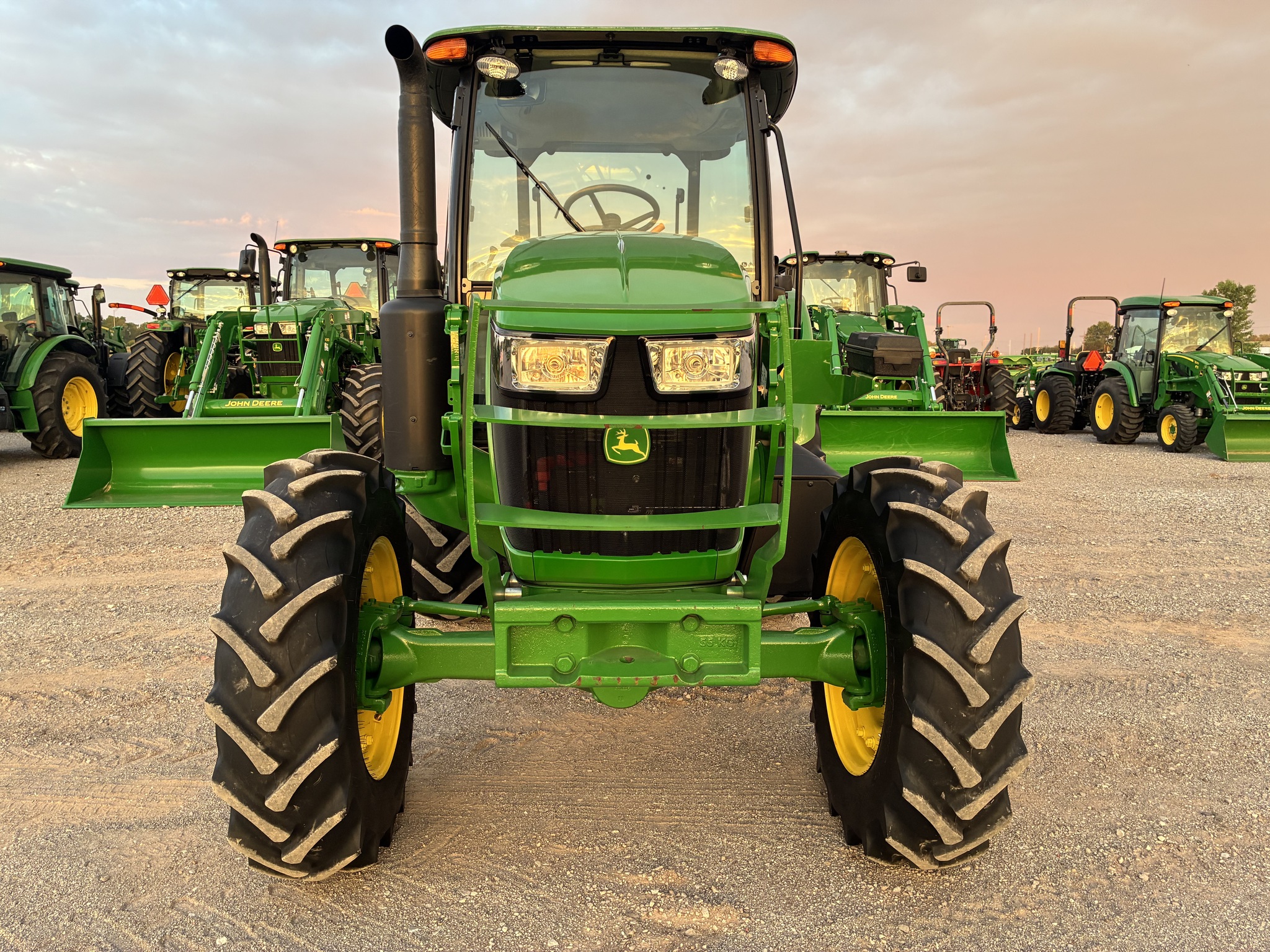 2024 John Deere 5100E Image 3