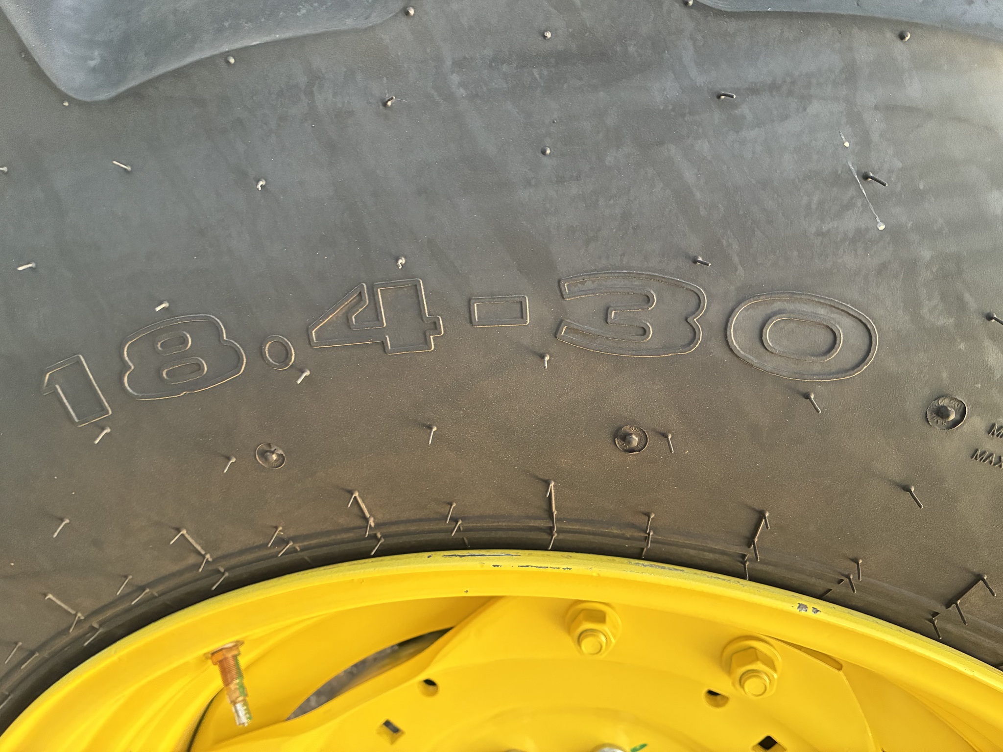 2024 John Deere 5100E Image 5