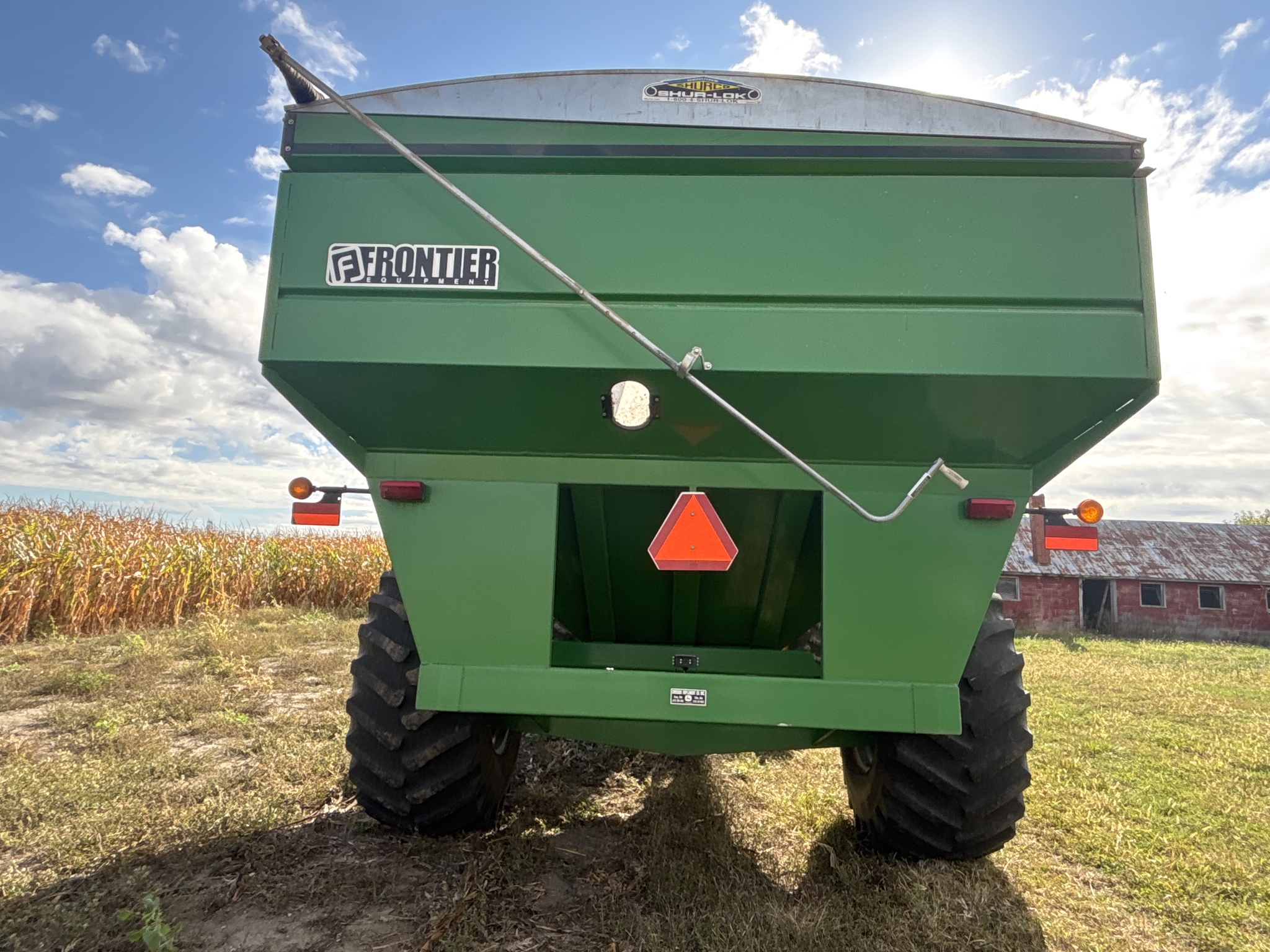 Used 2004 Frontier GC1108 Grain Carts at Koenig Equipment in Urbana, OH - PhotoXL2