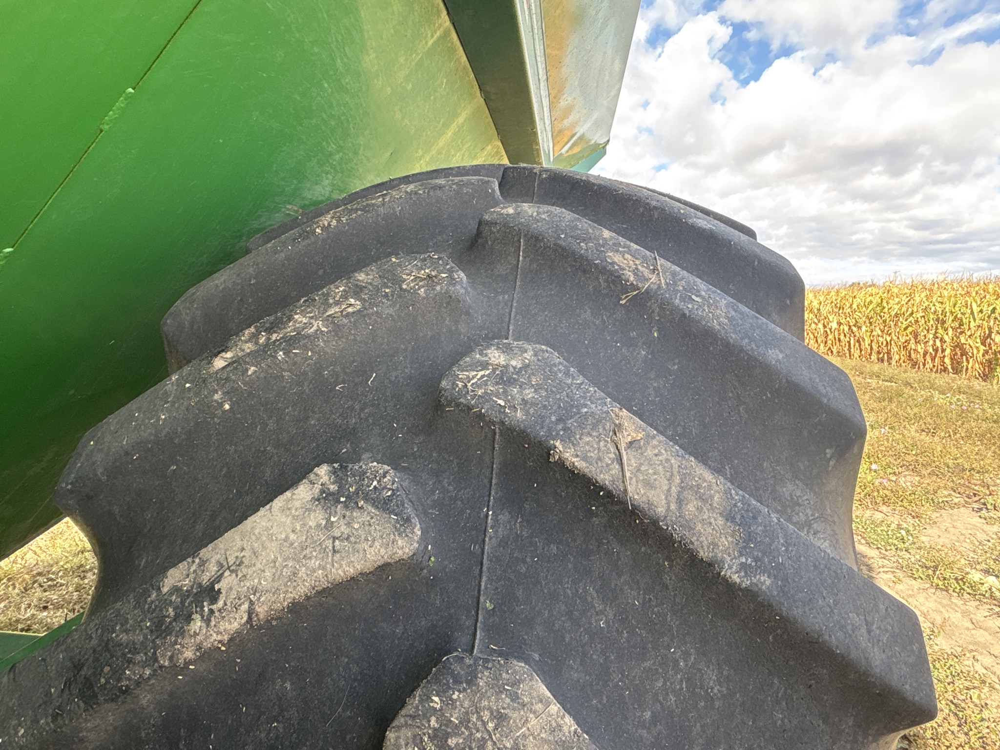 Used 2004 Frontier GC1108 Grain Carts at Koenig Equipment in Urbana, OH - PhotoXL8