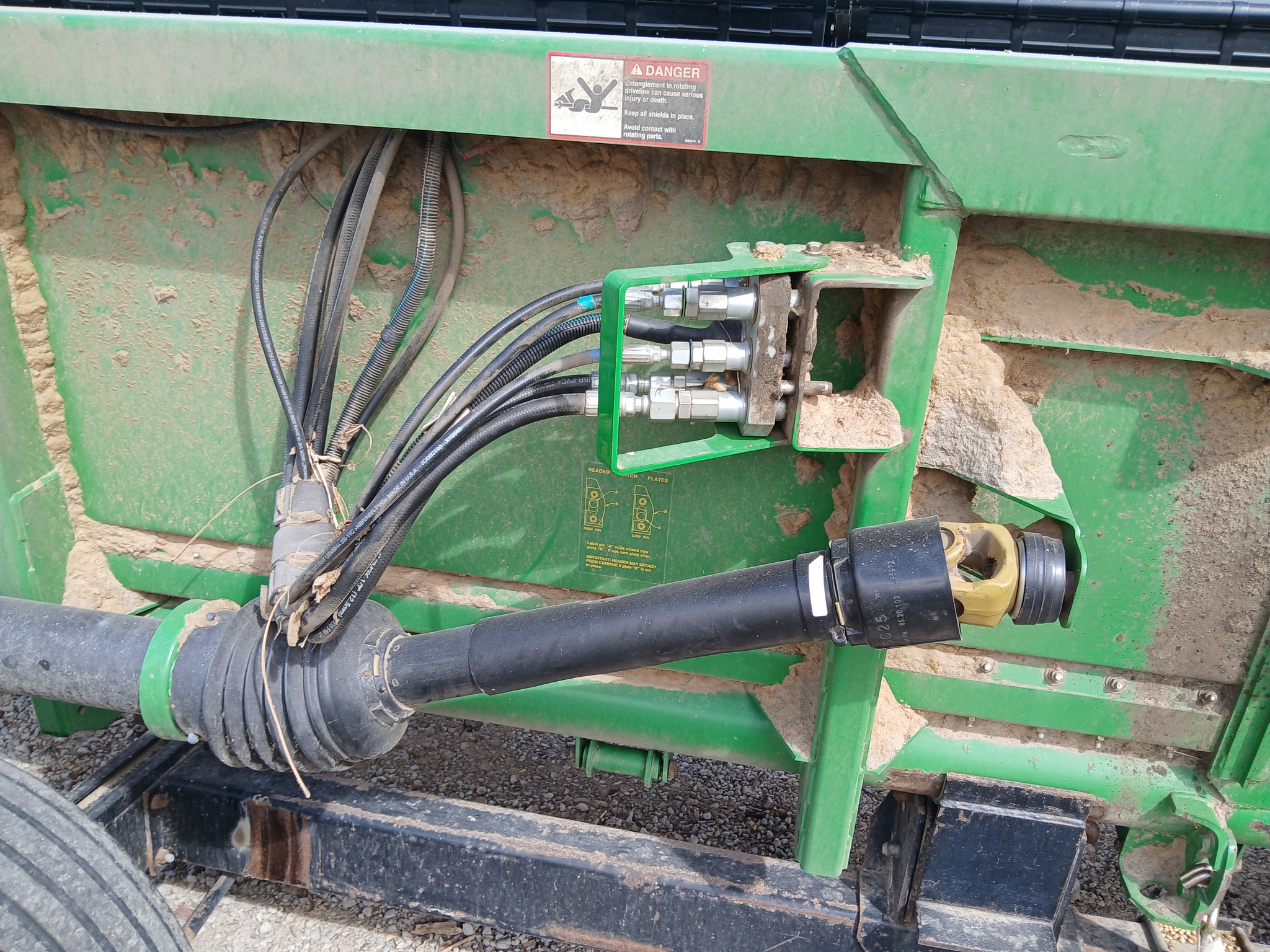 2010 John Deere 630F Image 7