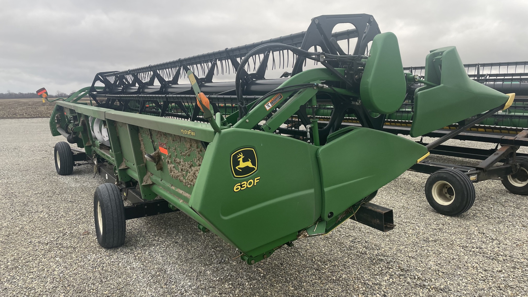 2010 John Deere 630F Image 3