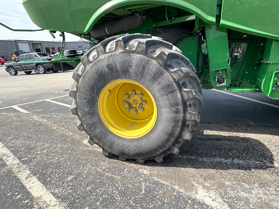 2024 John-Deere S780