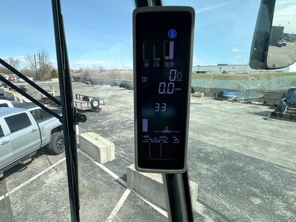 2024 John-Deere S780