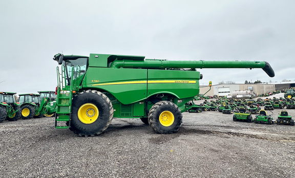 2024 John-Deere S780