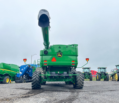 2024 John-Deere S780