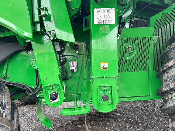 2024 John-Deere S780