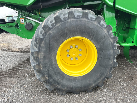 2024 John-Deere S780