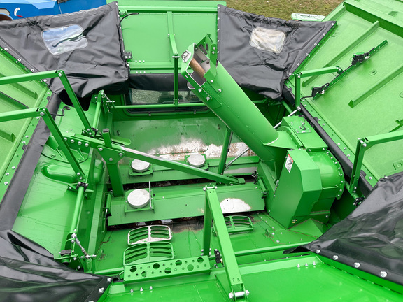 2024 John-Deere S780