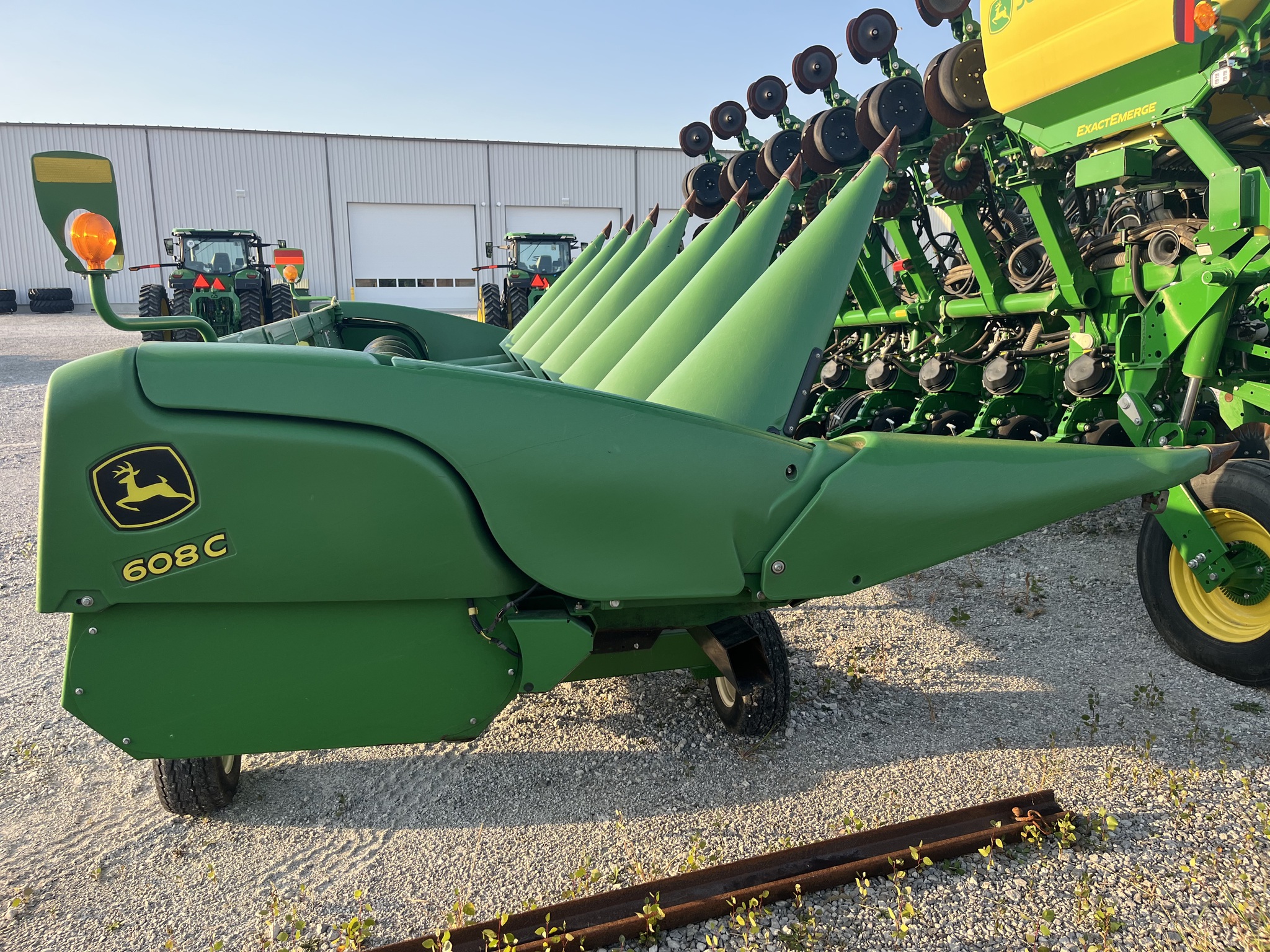 2013 John Deere 608C Image 4