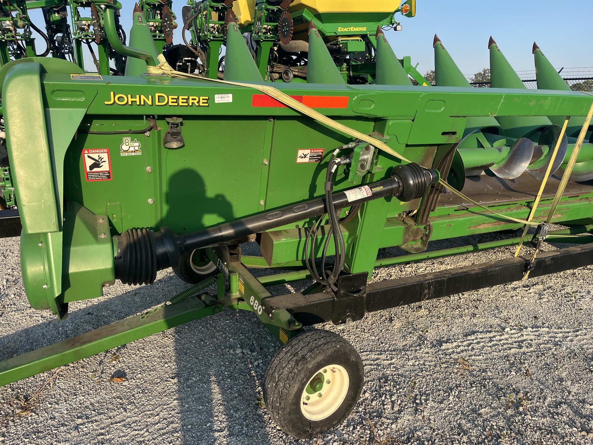 2013 John Deere 608C Image 10
